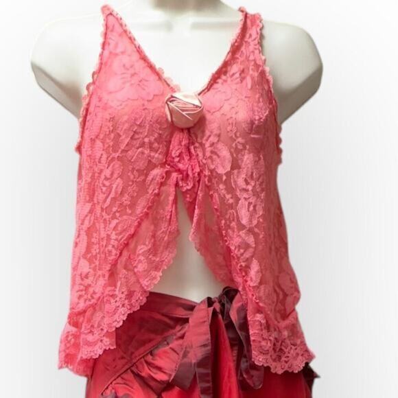 Red Lace 1960s Babydoll Cami Sleeveless Top Hand Dyed Vintage Lingerie Rosette - Picture 2 of 14